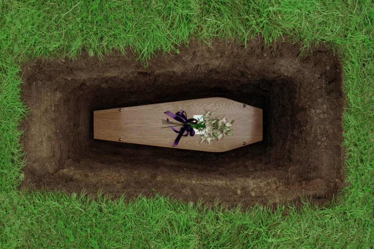 Традиционный способ погребения - захоронение  в землю