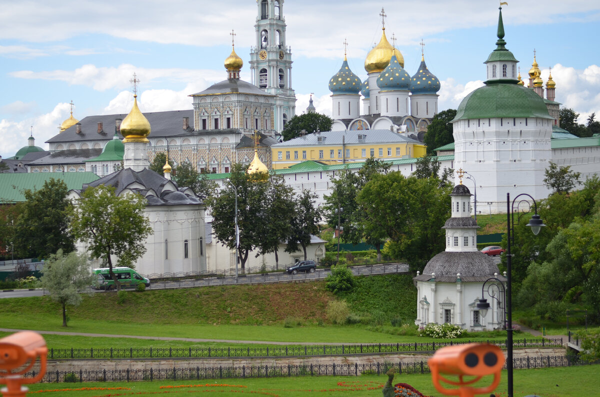 Где находится троице сергиева лавра в каком городе адрес фото