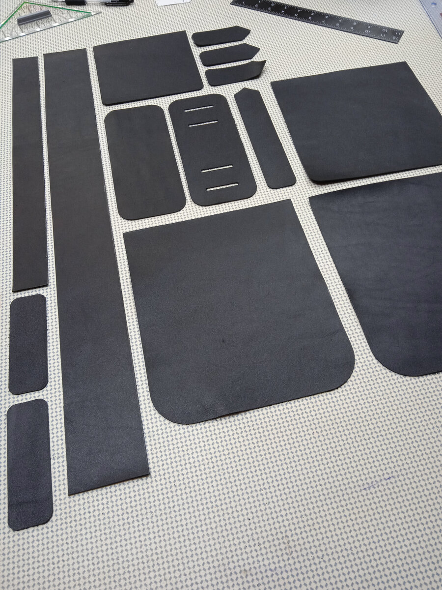 В наборе 14 деталей