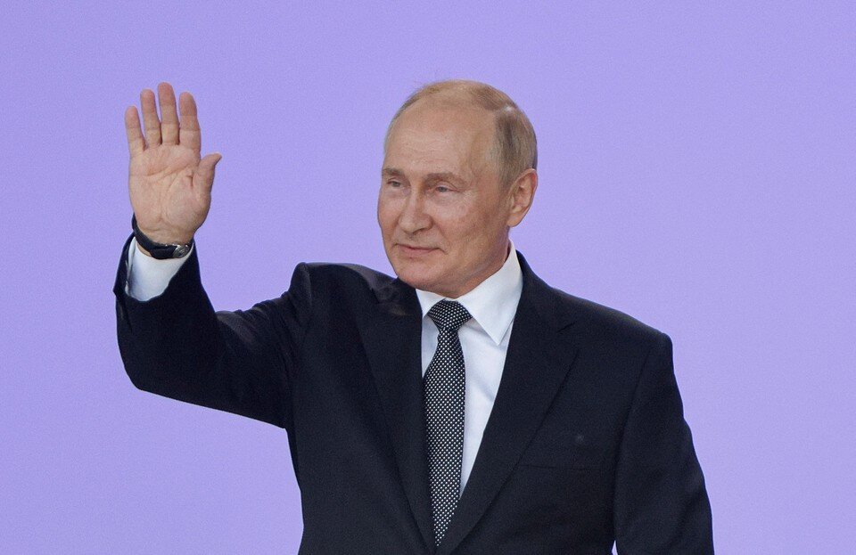     Владимир Путин  REUTERS