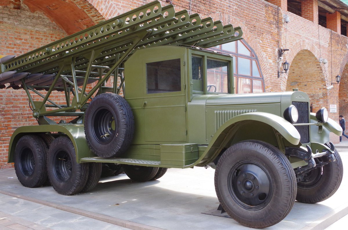 Реактивный миномёт БМ-13 "Катюша" на шасси грузовика ЗиС-6