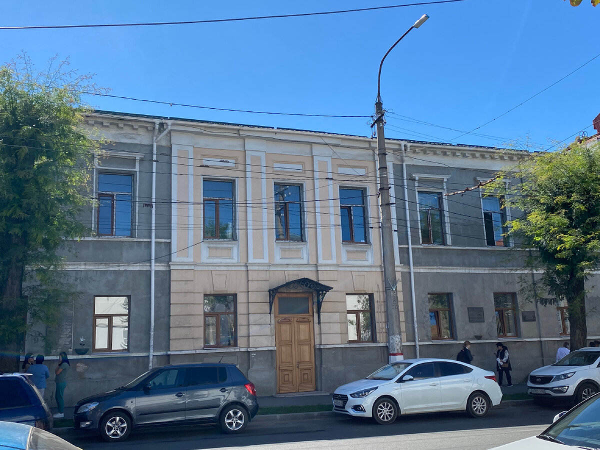 Гимназия N1 им.Курчатова, сейчас