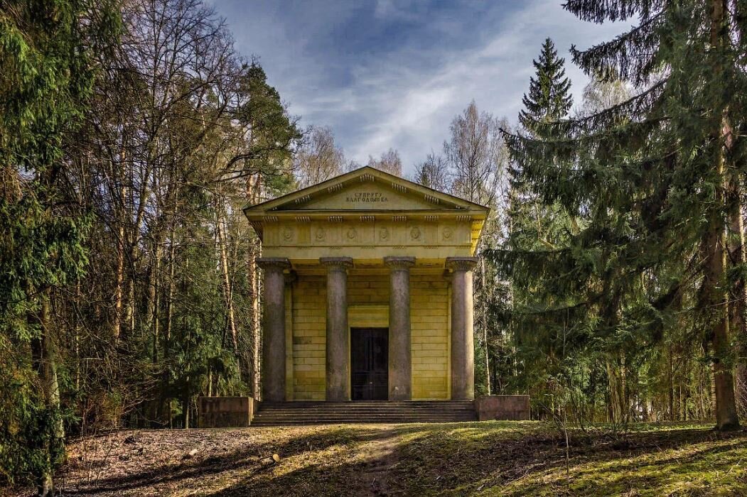 мавзолей павла 1 в павловске. супругу благодетелю в павловском парке. павловский парк мавзолей супругу благодетелю. павильон супругу благодетелю в павловске. проект мавзолея павлу i в павловске.