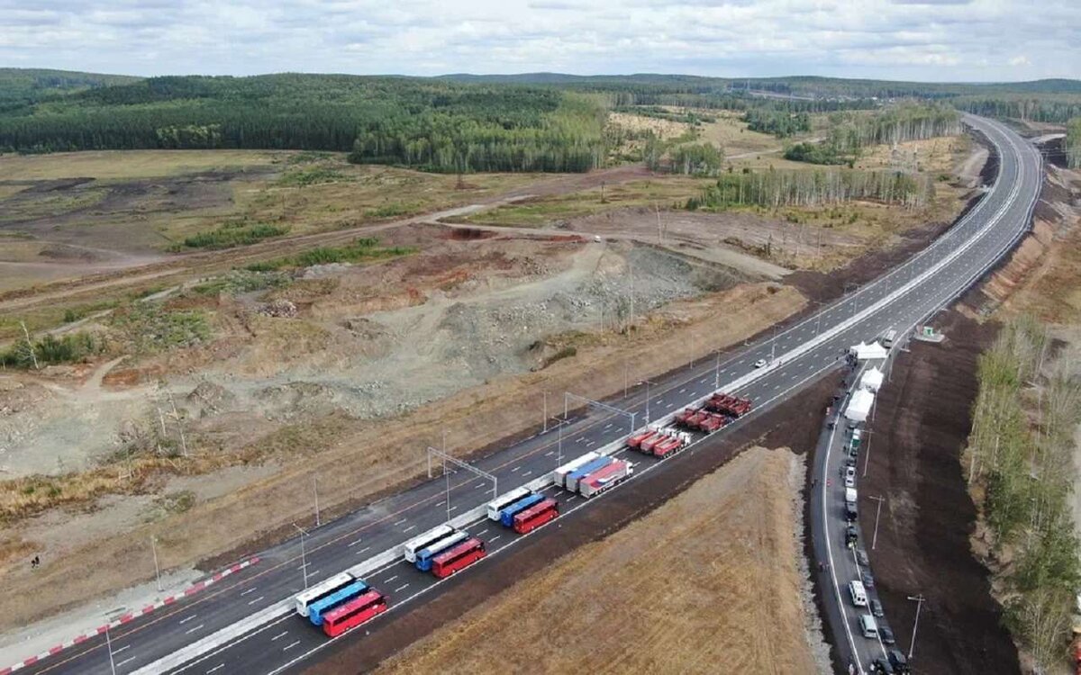    Теперь вокруг Екатеринбурга есть сплошное транспортное кольцо