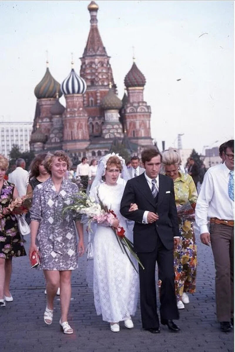 Фото 1975 годов. Москва 1975. Свадьба СССР 70-Х. Москва СССР 1975. Свадебные платья 1975 года.