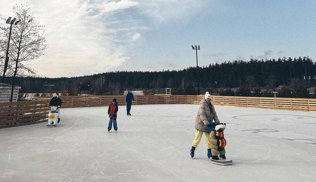 центральный парк красноярск каток 2022. каток белгород режим работы. каток в парке ленина белгород. каток белгород режим работы. каток в центральном парке красноярск.
