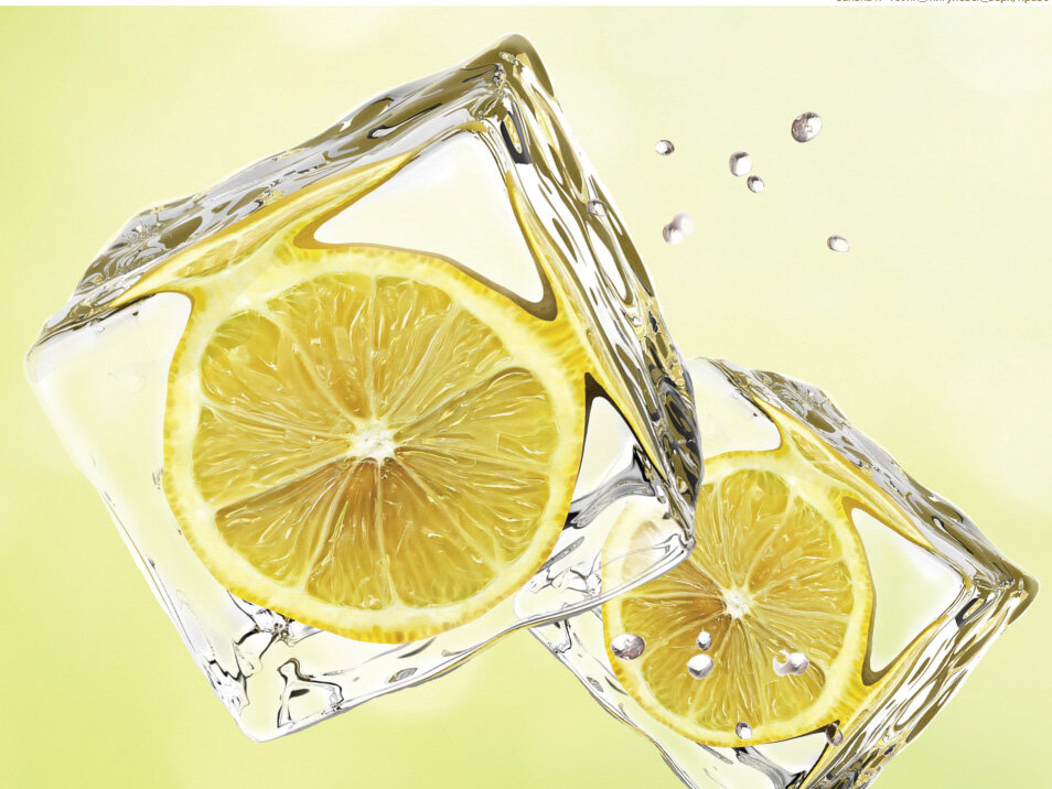 кубики льда с лимоном