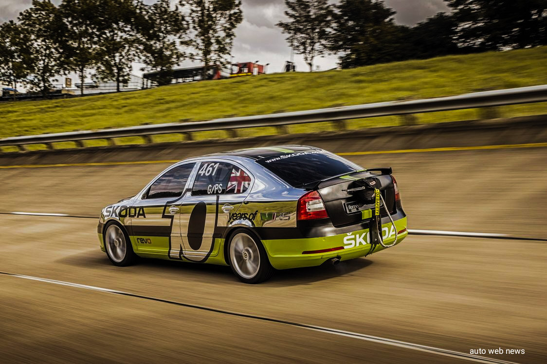 Skoda Octavia RS - 600 л.с. в Бонневиле