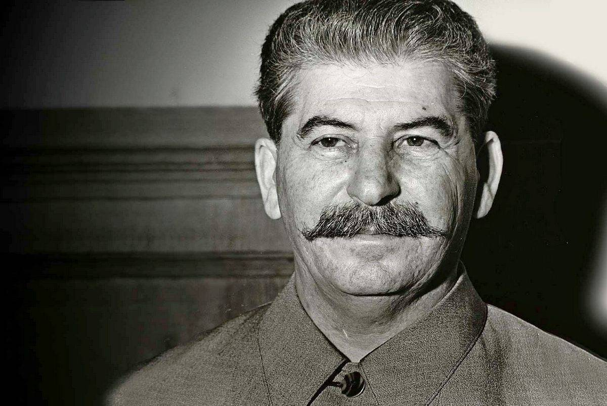 Иосиф Сталин