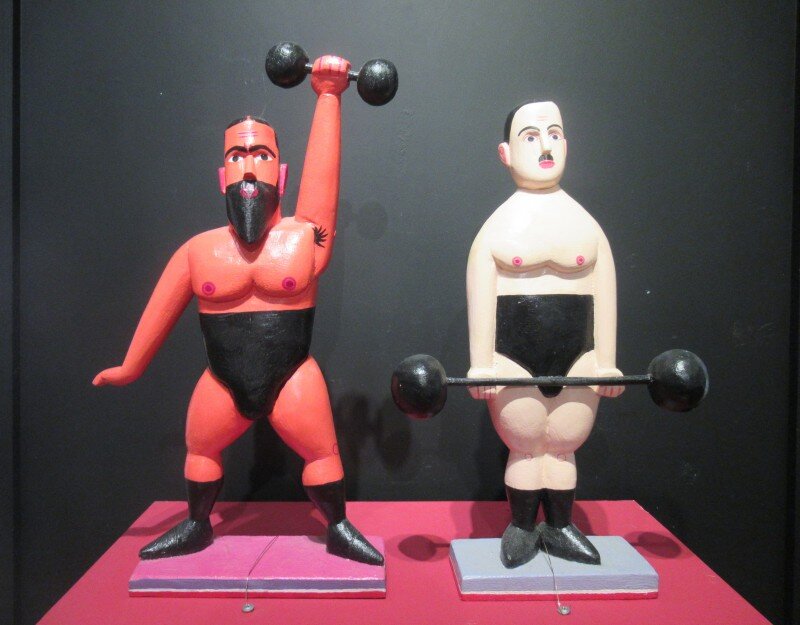 Фигурки по мотивам двойного автопортрета Машкова и Кончаловского.