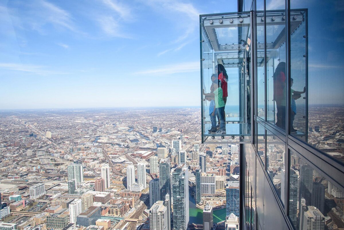 Уиллис Тауэр Скайдек. Skydeck Chicago смотровая площадка. Башня Уиллис-Тауэр. Уиллис-Тауэр в Чикаго.