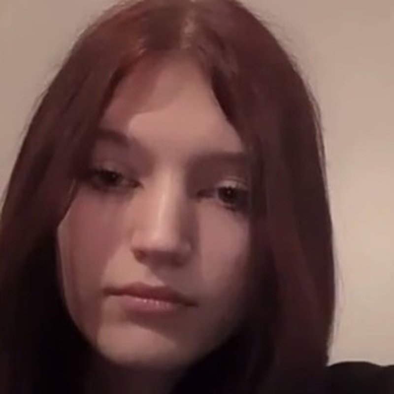 
Ol.yao:«Только после того как я отправила видео знакомому, я узнала, что он популярный. Потому что мне начал писать знакомый и спрашивать: ''Как так получилось? Это же Папич'' и тому подобное. После того как я отправила его, мне Папич сказал, чтобы я удалила ролик. Я согласилась, а не стала с ним спорить».