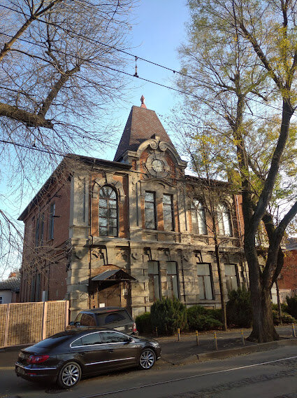 «Кошкин дом» – Краснодар, ул. Коммунаров, 18