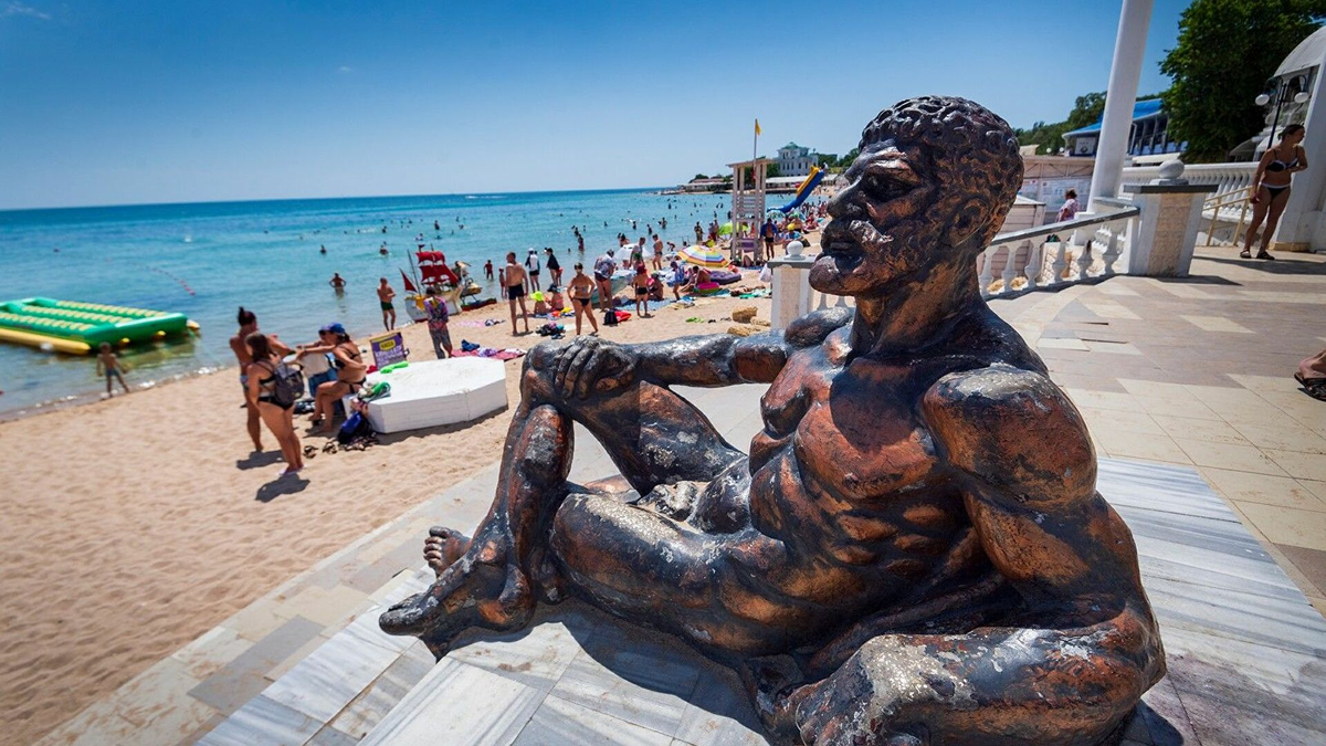 На море в евпатории