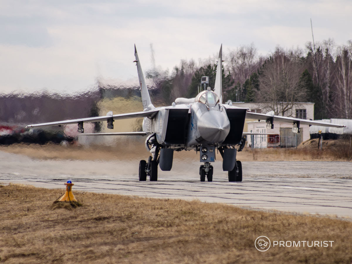 Загадочный ритуал перед взлётом МиГ-31 🤷‍♂️🛩🙇‍♂️0
