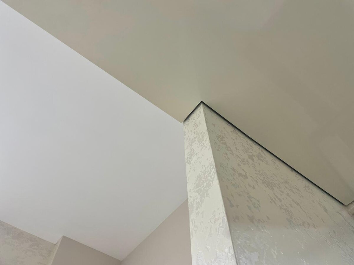 Наша работа - теневые потолки (с теневым зазором)