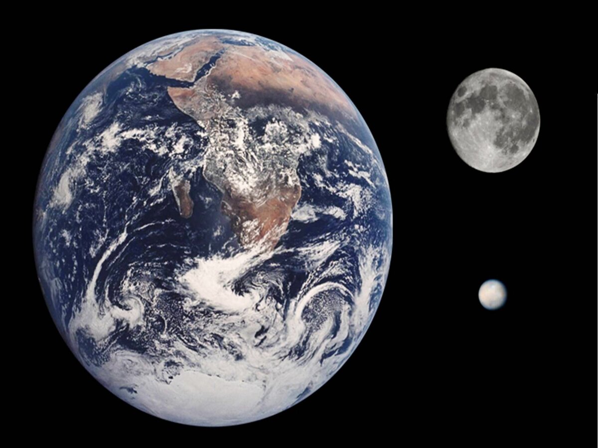 Сравнение диаметров спутника Сатурна Тефия, Луны и Земли.