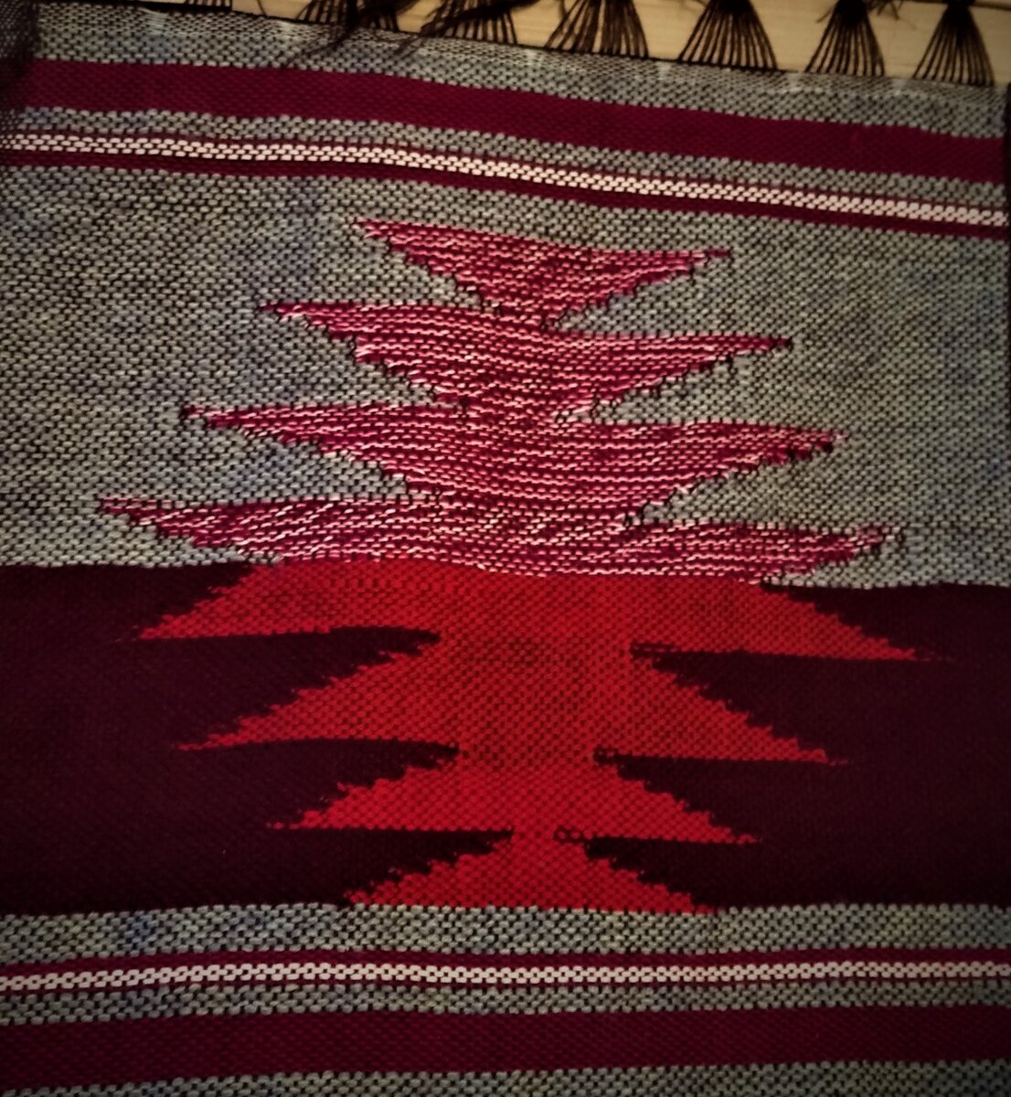 Это мой вклад в общее панно  на тему "Красный- значит красивый"