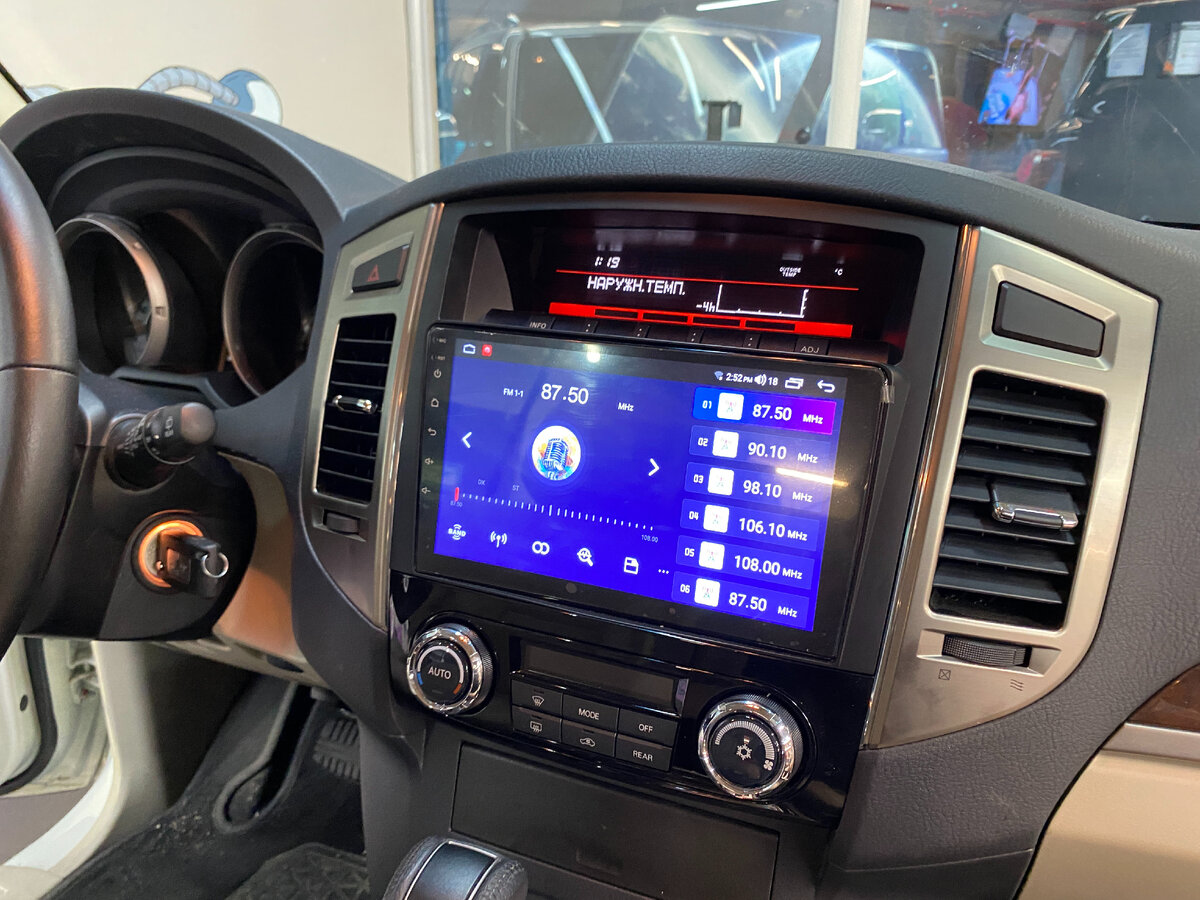 Установка магнитолы #Parafar на Mitsubishi Pajero 4 на Android 11.0  #PF458UHD | Автомобильные мультимедийные системы Parafar. | Дзен