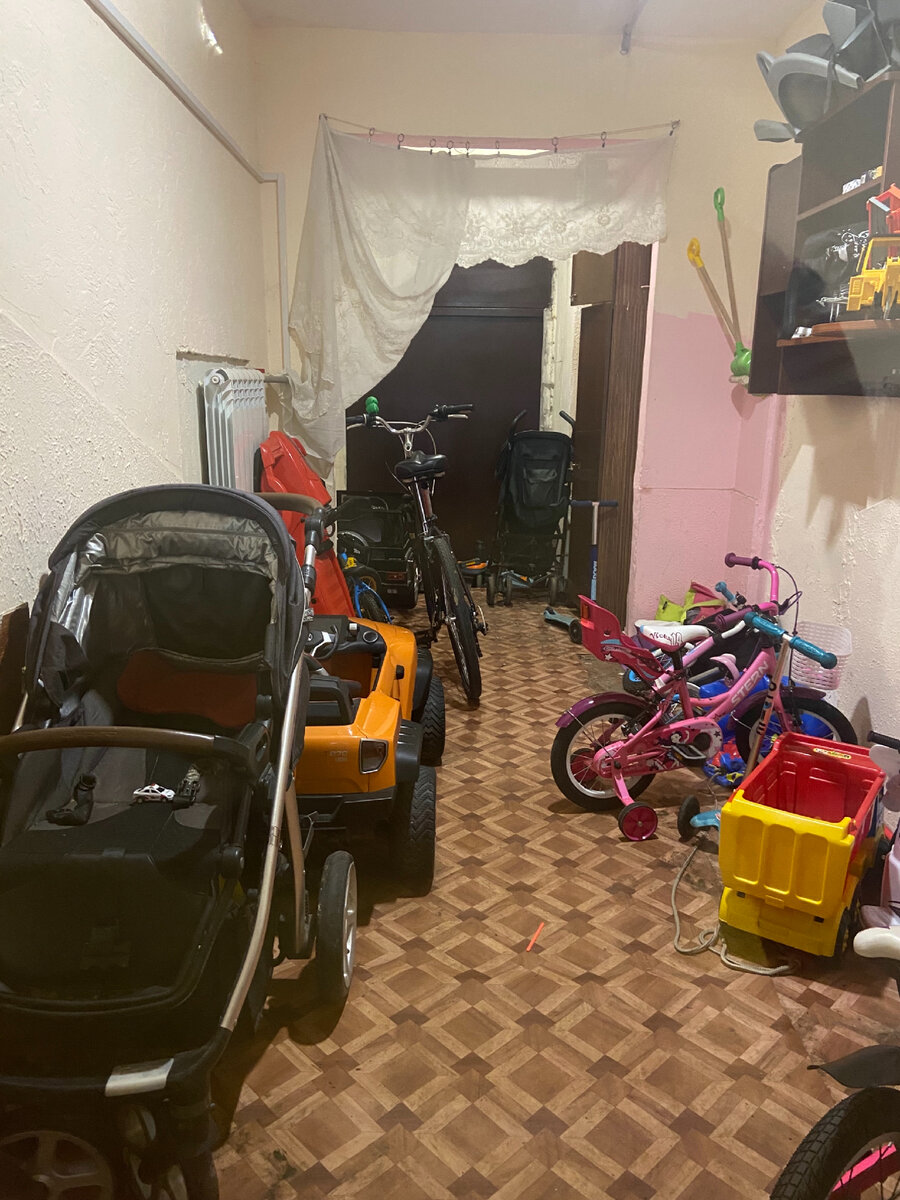 Колясочная. Фотобанк Екатерины Андреевой. 