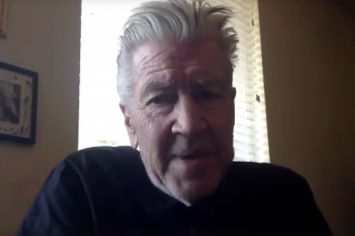    Американский режиссер Дэвид Линч во время разговора с русскими пранкерами Вованом и Лексусом, говорившими от имени украинского президента Зеленского.