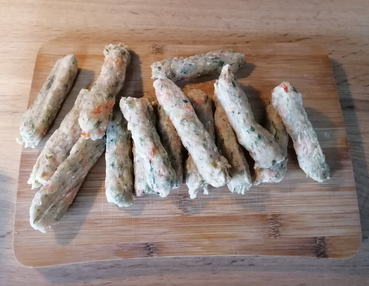 Куриные палочки с кабачком и перцем в замороженном виде