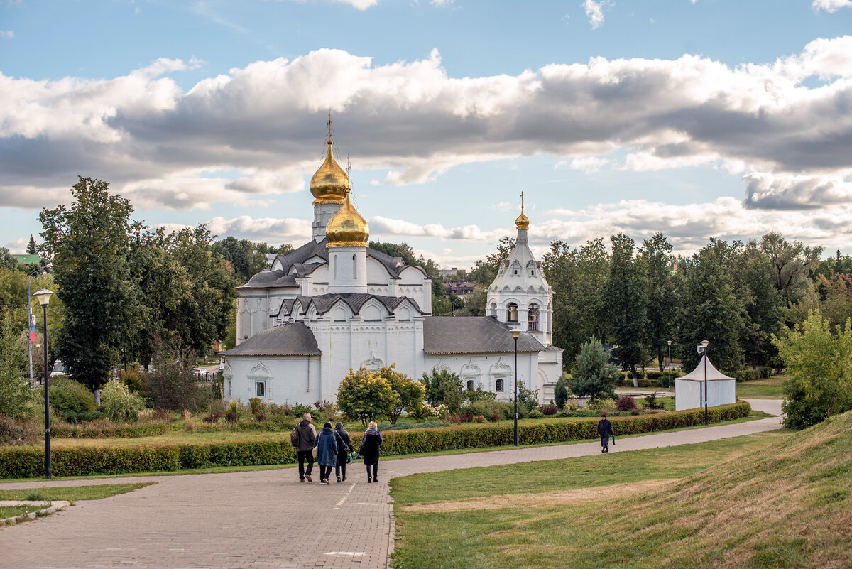 Троицкая и Введенская церкви в Плесе