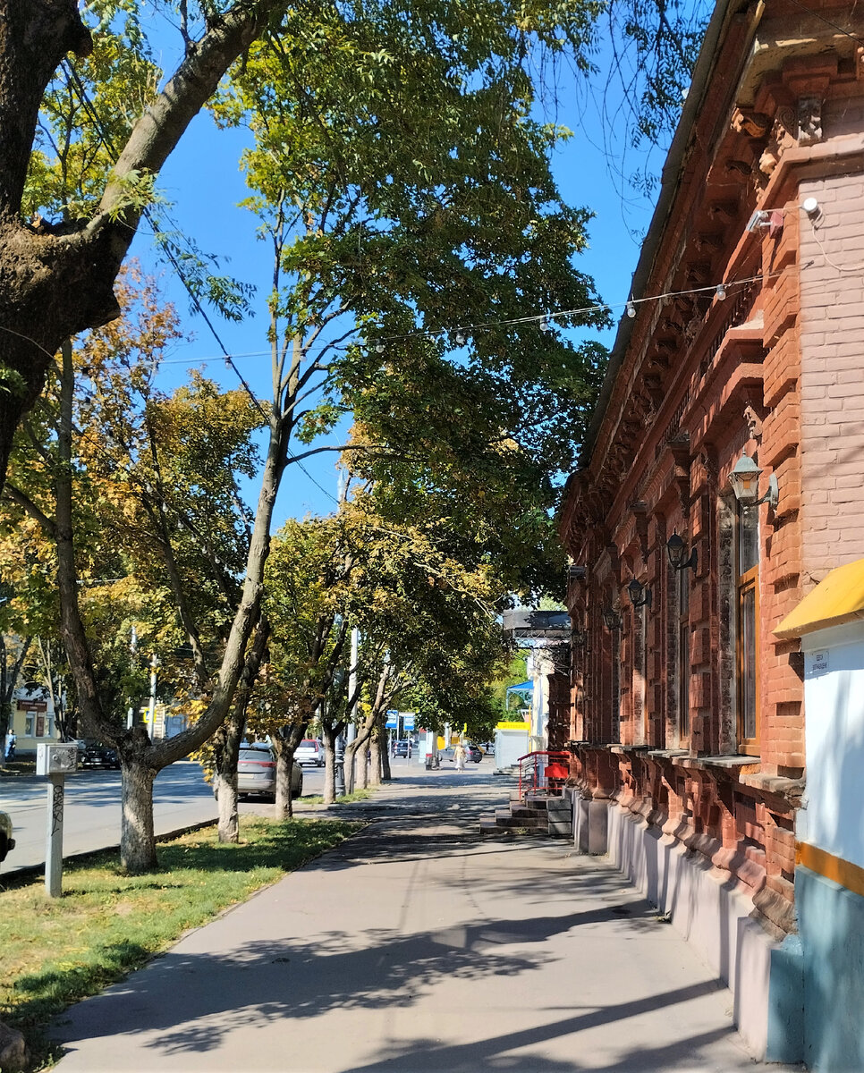 Улица Фрунзе. Таганрог. Дом Апостолопуло