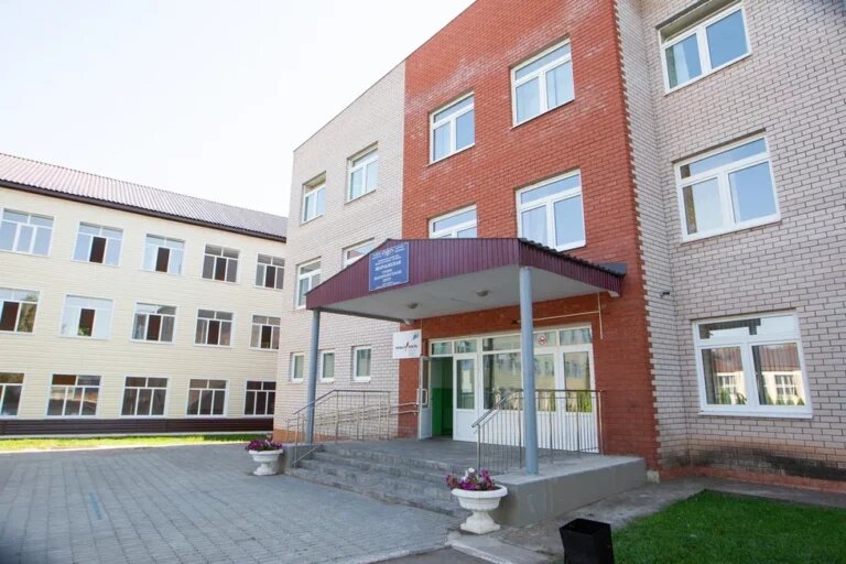    В Оренбуржье реализуются комплексные меры антитеррористической защищенности школ Елена Шкатова