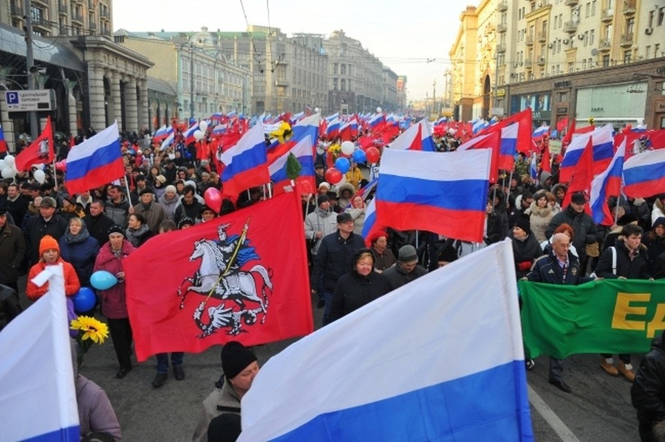     В Ростовской области на праздничные мероприятия ко Дню народного единства потратят 1,3 миллиона рублей. Евгения ГУСЕВА