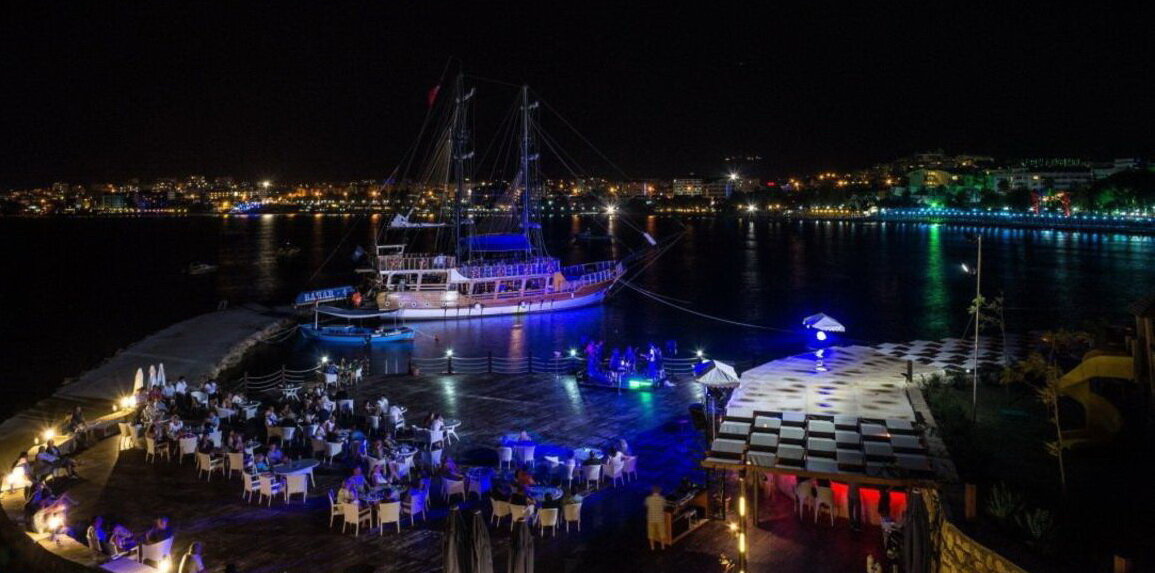 Вид на вечерний Авсаллар с п-ва Фугла