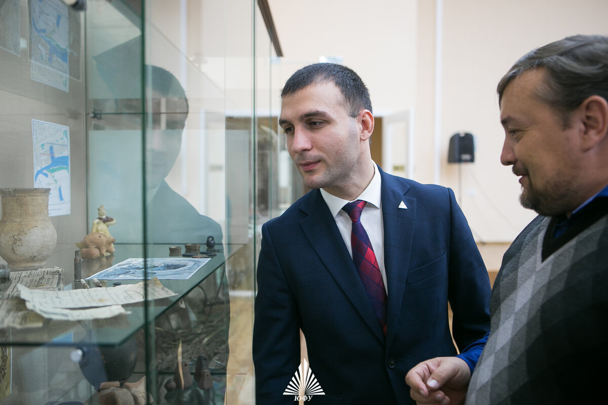 Проректор по воспитательной работе и реализации молодёжных программ ЮФУ Яков Аслан