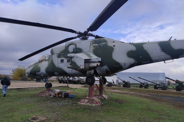    Экспонаты музея Гвардейцы стоят под открытым небом. Фото:  АиФ