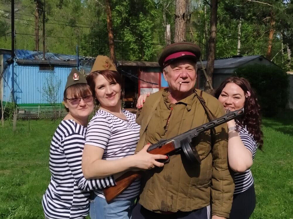 Есть ещё порох в пороховницах и ягоды в ягодицах... Фото Андрея Рыбакова.