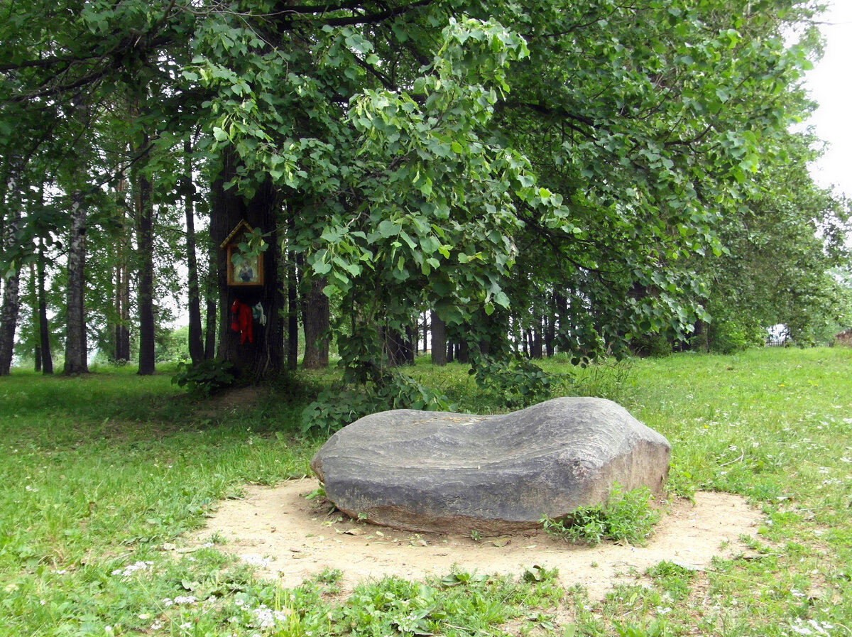 Камень село Архангельское Юсьвинский район