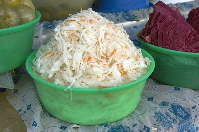    Сколько соли класть в капусту?