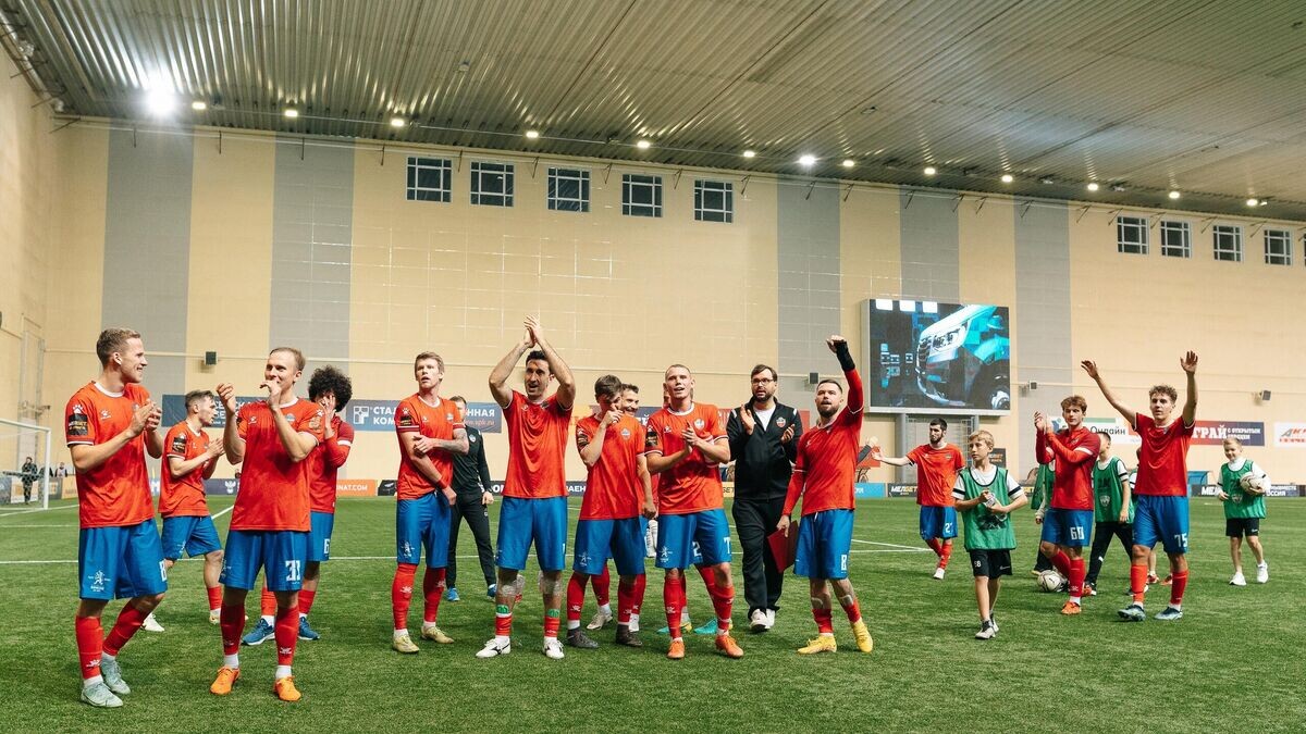    Футболисты "Енисея"© Фото : соцсети "Енисея"