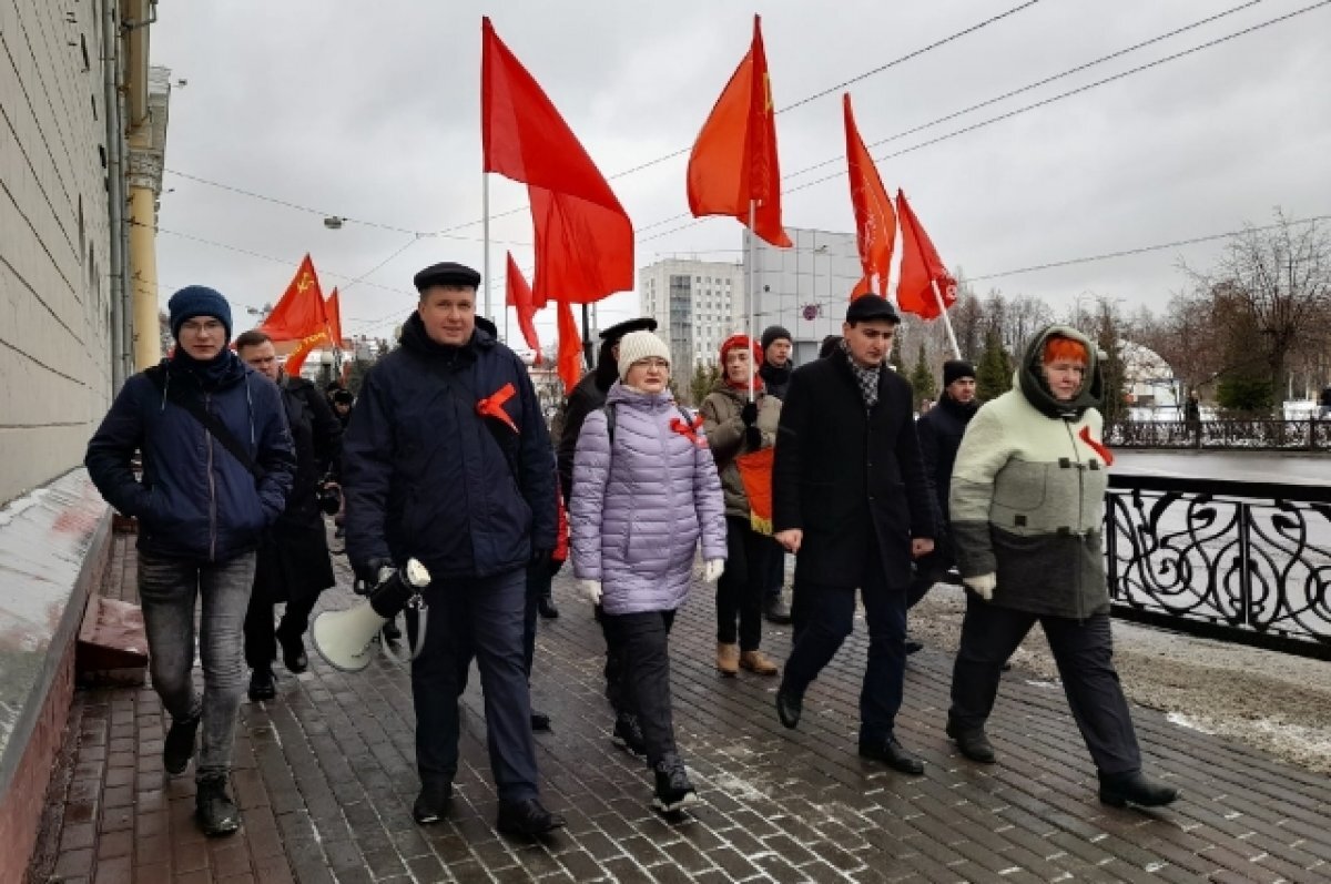    Митинг в честь 105-летия Октябрьской революции прошел в Томске