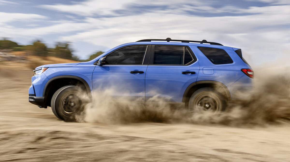    Honda Pilot TrailSport. Фото Honda