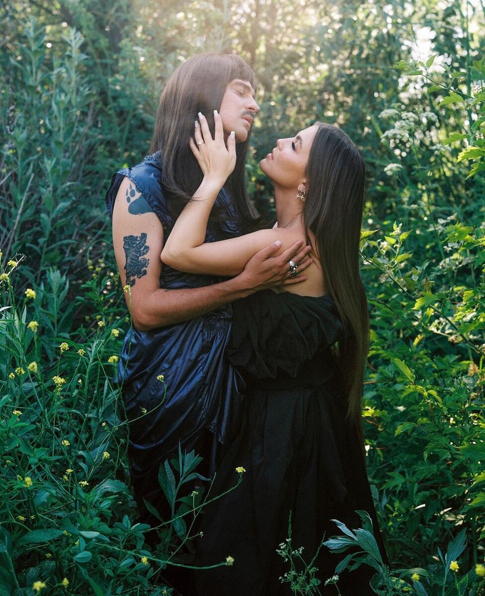    Илья и Соня возвращаться в Россию пока не планируютСоцсети