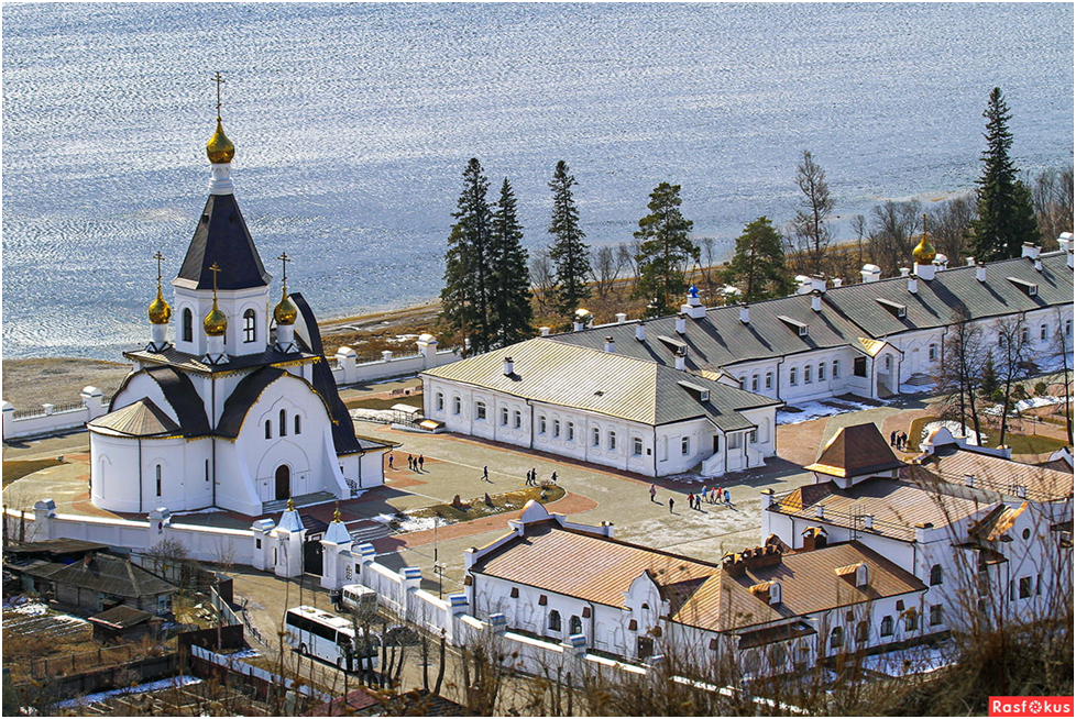 Мужской монастырь в Красноярске на Удачном.