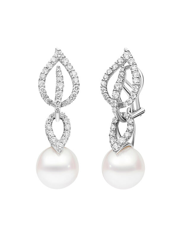 Серьги Mikimoto Classic из белого золота с бриллиантами и жемчугом 