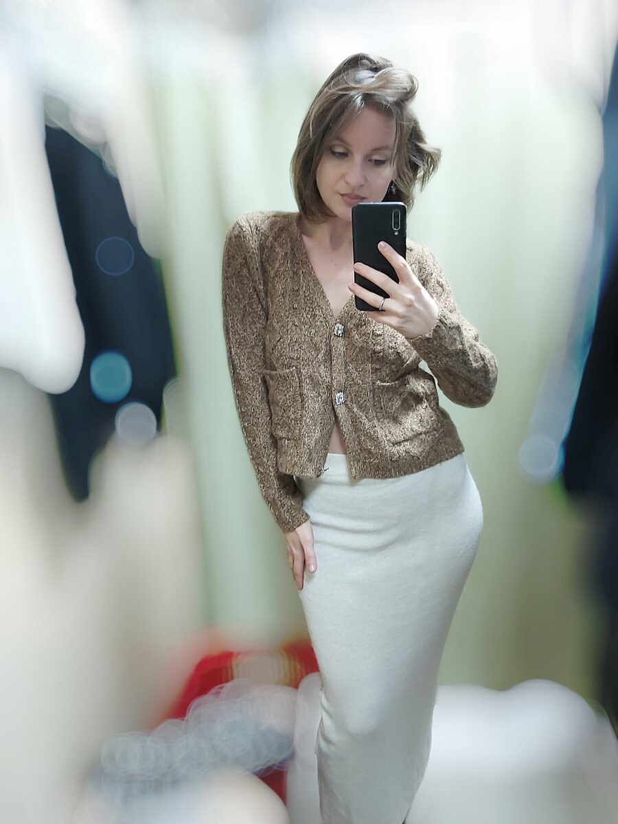 юбка Fabrizio.A, 900 руб. и кардиган Zara