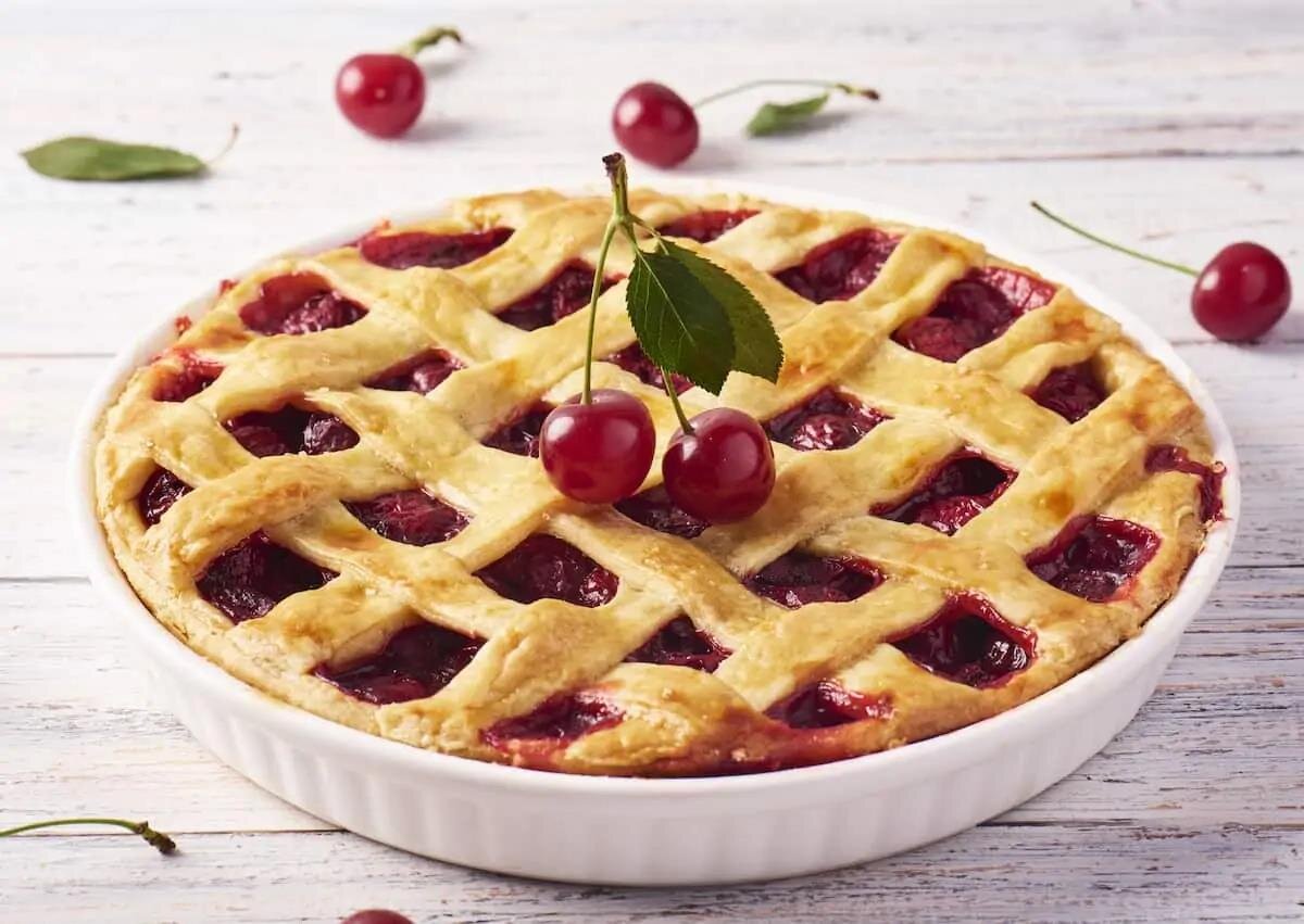 Вишневый пирог картинка