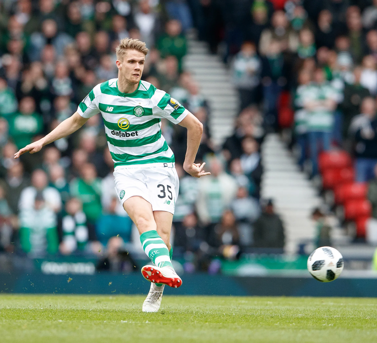 Кристофер Айер