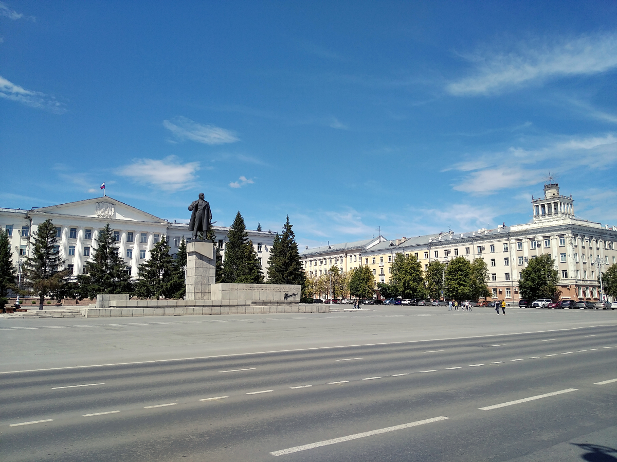 Центральная площадь. Листайте --->