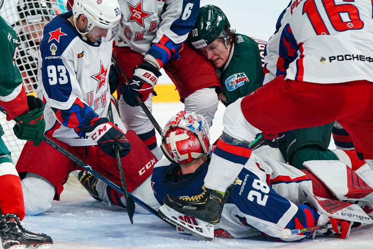 В битве «сбитых фаворитов» слабее оказался «Ак Барс»

