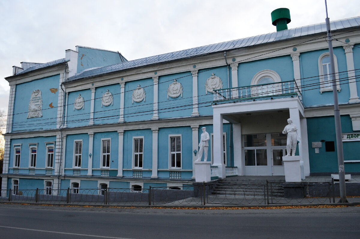 Хожу по старому городу, а названия улиц — Либкнехта, Красной Армии, Первых  Советов, Краснофлотцев | Рассказы старой дамы | Дзен