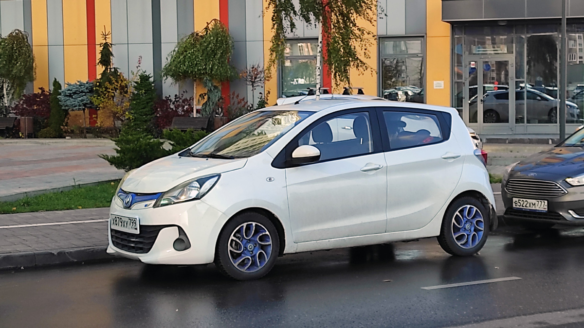 Электромобиль Changan ev260