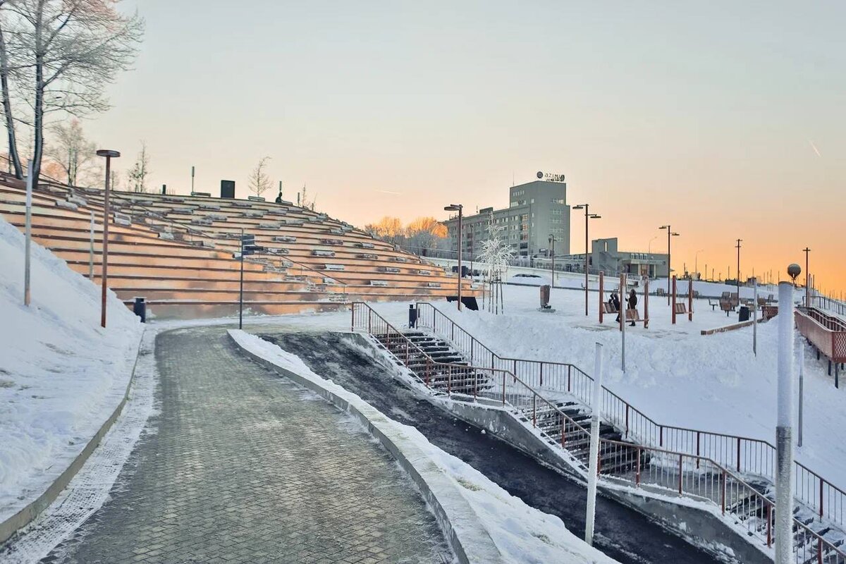 Центр 800 нижний. Парк 800 Нижний Новгород. Парк 800 летия Нижнего Новгорода Федоровского. Набережная Федоровского Нижний Новгород. Парк 800 Нижний Новгород на набережной.